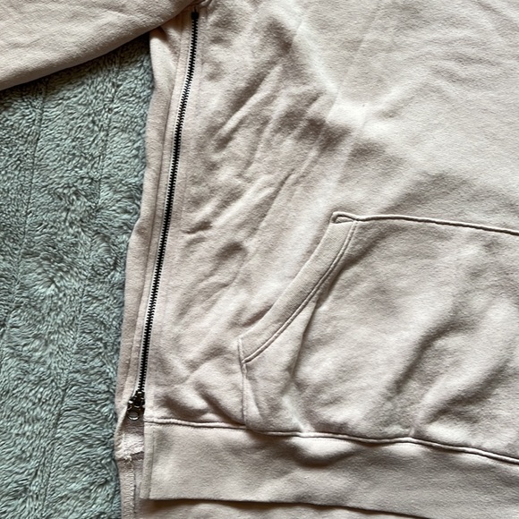 Victoria’s Secret side-zip chalk pink hoodie - size medium - Picture 3 of 6